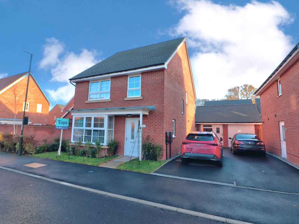4 bed detached house for sale in Gilling Close, Littleover, Derby DE23