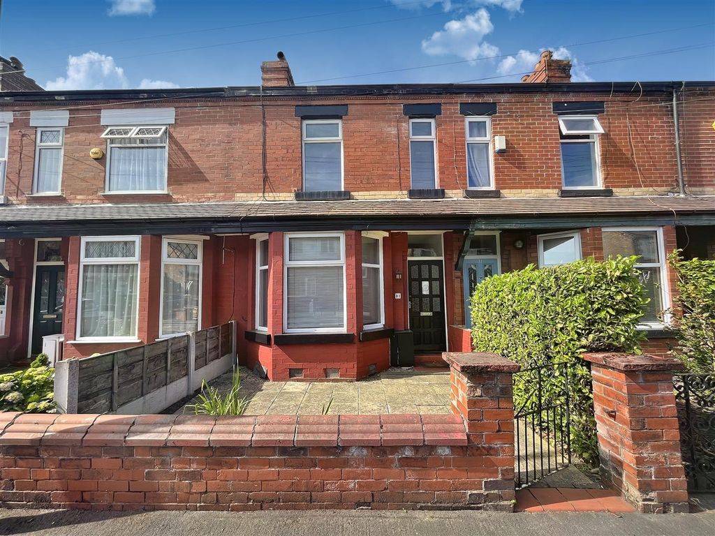 3 bed terraced house for sale in Manor Road, Sale M33 Zoopla
