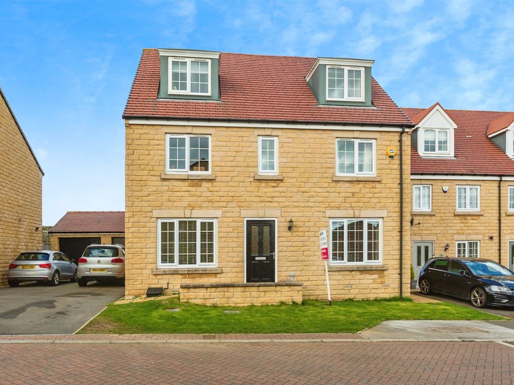 5 bed detached house for sale in Trueman Drive, Rawmarsh, Rotherham S62