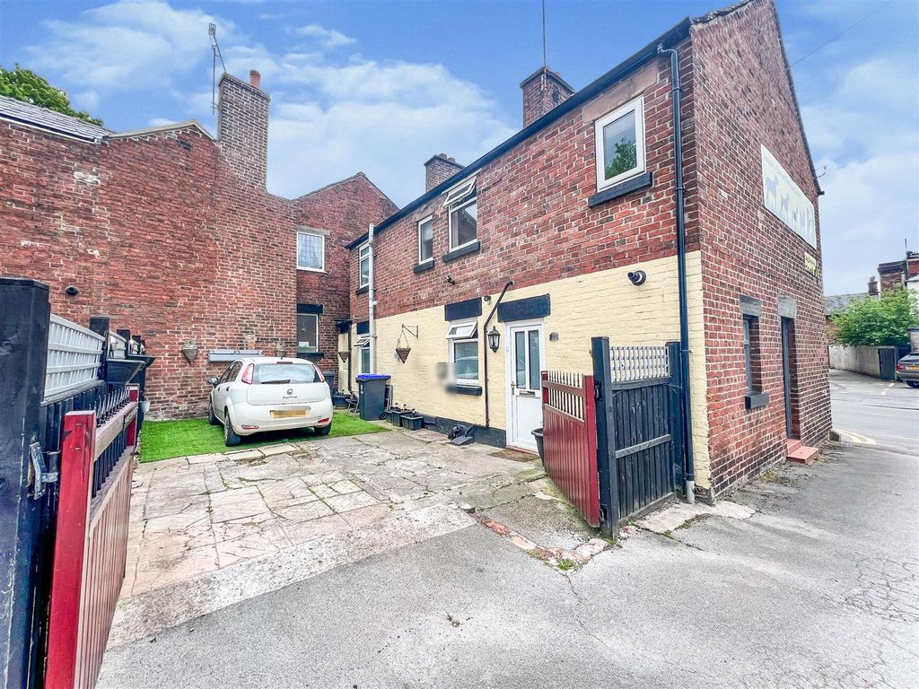 3 bed property for sale in West Street, Leek, Staffordshire ST13 Zoopla