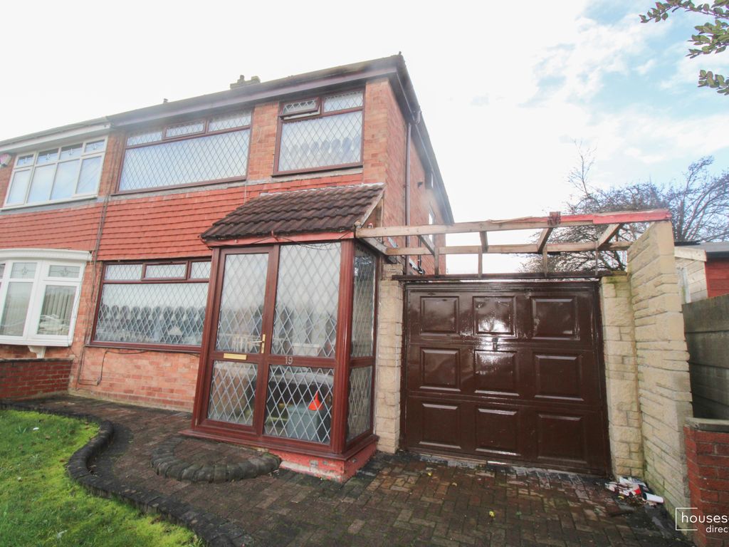 3 bed semidetached house for sale in Laburnum Crescent, Liverpool L32