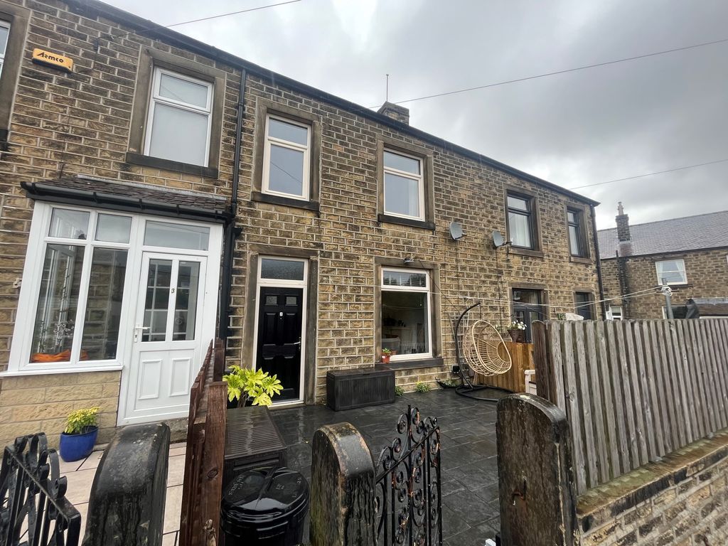 4 bed terraced house for sale in Summer Street, Netherton, Huddersfield