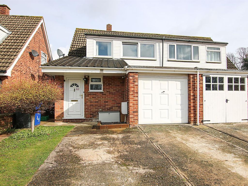 3 bed semidetached house for sale in Leaders Way, Newmarket CB8 Zoopla