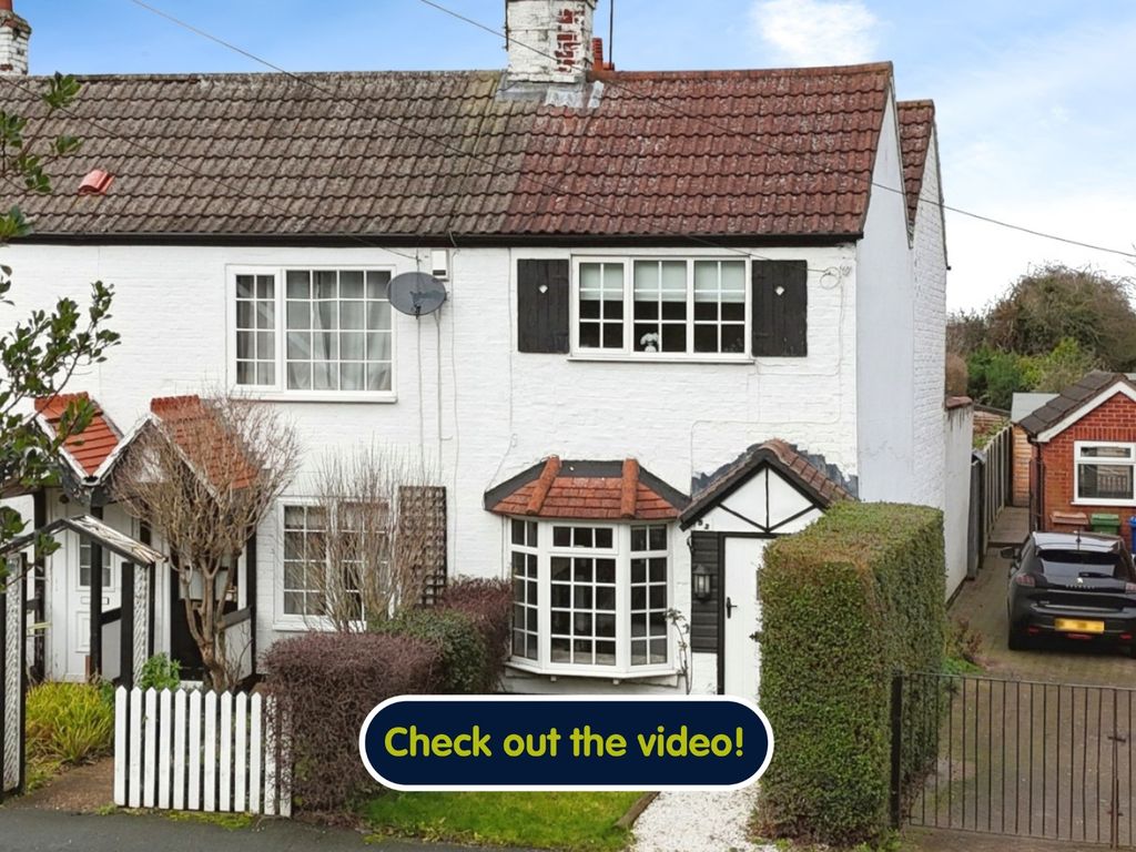 2 bed end terrace house for sale in Mill Road, Swanland, North Ferriby