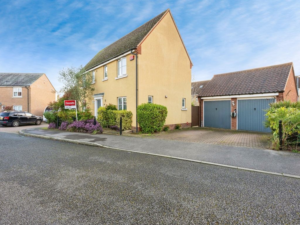 4 bed detached house for sale in Woodpecker Way, Great Cambourne