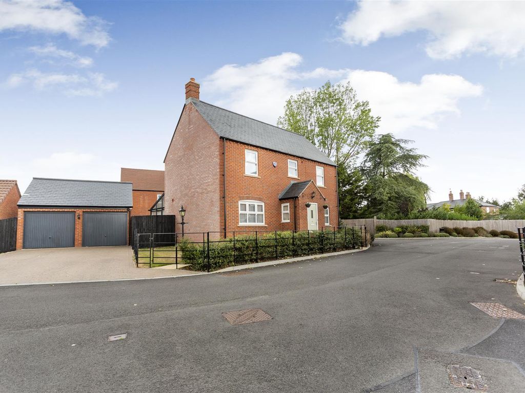 4 bed detached house for sale in Rectory Close, Maisemore, Gloucester