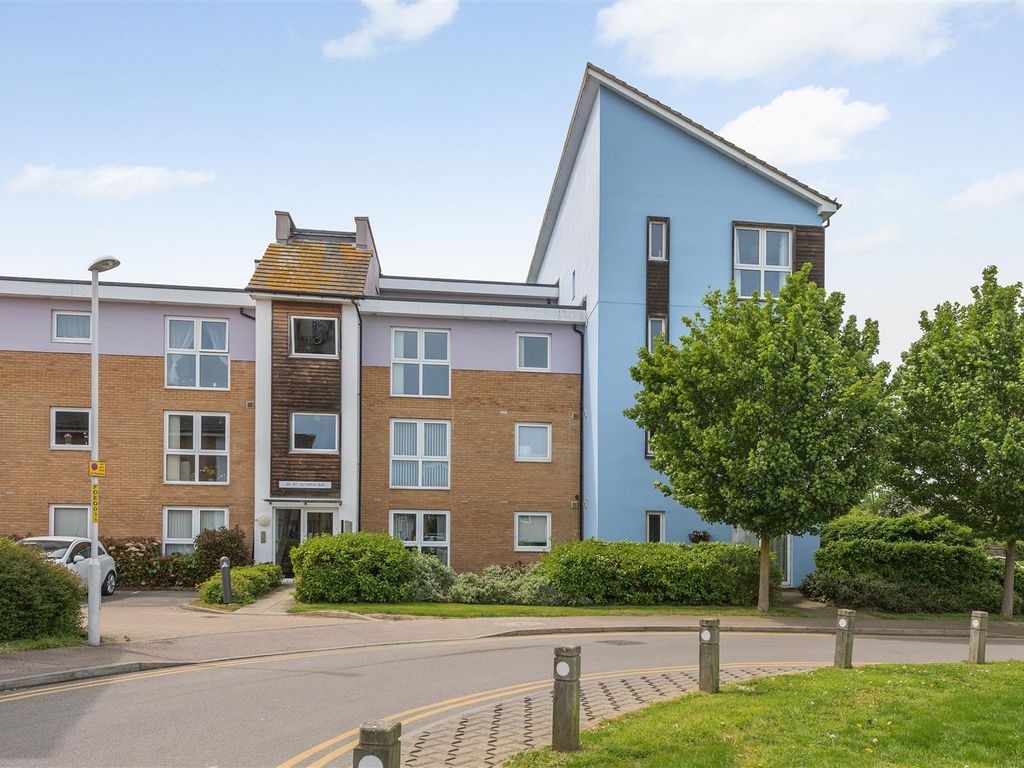2 bed flat for sale in Olympia Way, Whitstable CT5 Zoopla