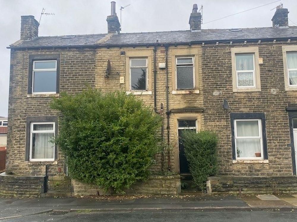 2 bed terraced house for sale in Pennington Terrace, Bradford BD5, £50,000 Zoopla