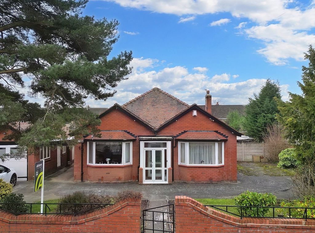 3 bed detached bungalow for sale in Park Road, Great Sankey, Warrington