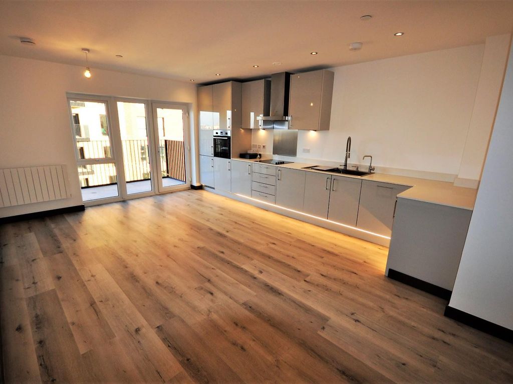 2 bed flat to rent in Repton House, Sydney Road, Watford WD18 Zoopla