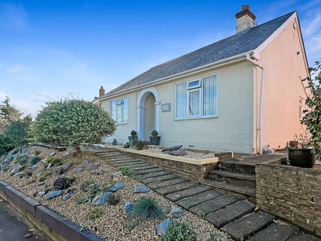 3 bed bungalow for sale in Colchester Road, Halstead CO9, £485,000 Zoopla