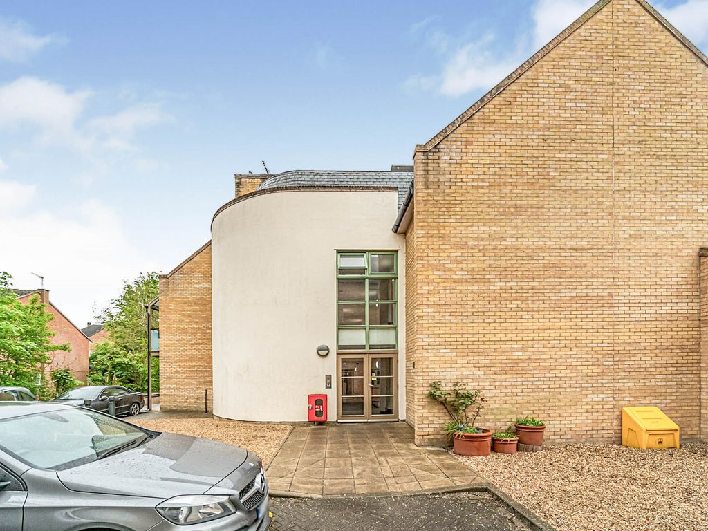 2 bed flat to rent in Nightingale Road, Hitchin SG5 Zoopla