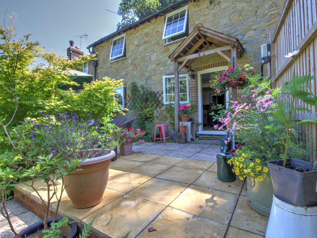 2 bed cottage for sale in The Enterdent, Godstone RH9 Zoopla