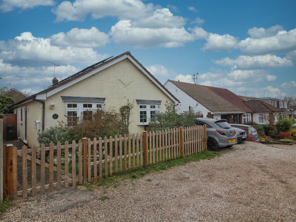 4 bed detached bungalow for sale in Ferris Avenue, Cold Norton