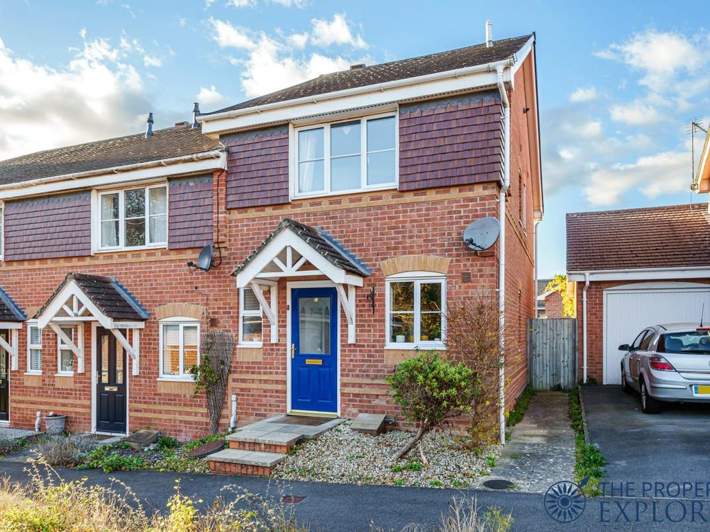 2 bed end terrace house for sale in Arcadia Close, Beggarwood