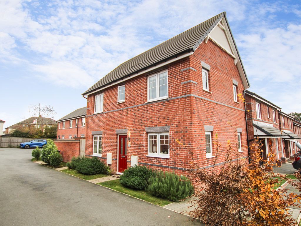 3 bed detached house for sale in White Ash Road, Alfreton DE55, £