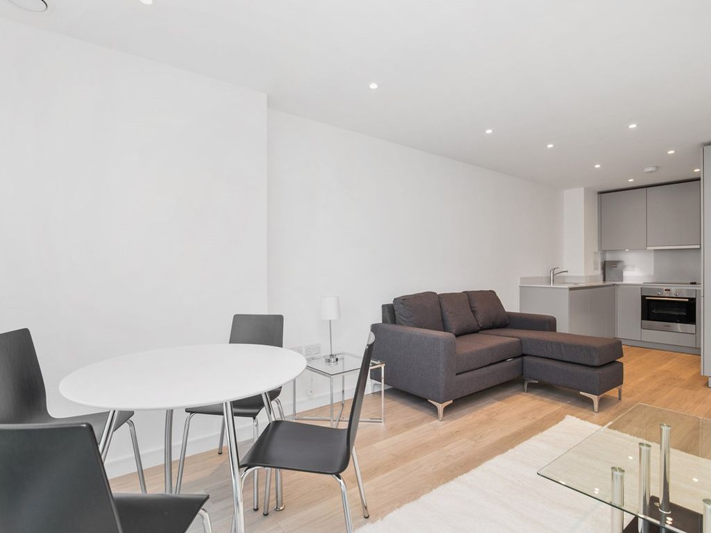 1 bed flat for sale in Pinnacle Apartments, 11 Saffron Central Square