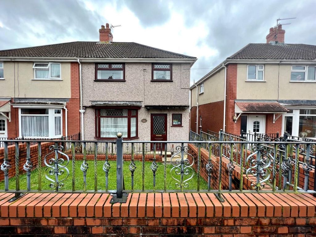 3 bed semidetached house for sale in Garden Suburbs, Trimsaran