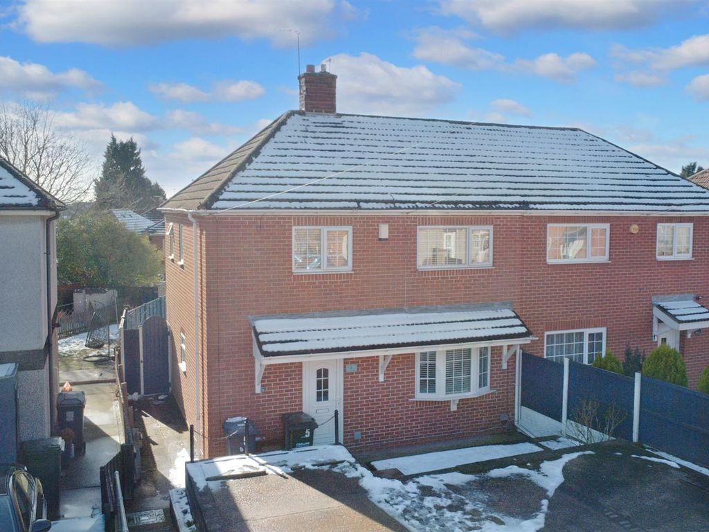 3 bed semidetached house for sale in Bagnall Avenue, Arnold, Nottingham NG5 Zoopla