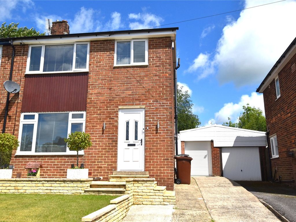 3 bed semidetached house for sale in Church Street, Yeadon, Leeds LS19