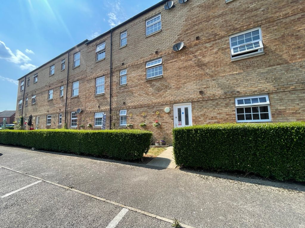 2 bed flat to rent in Finney Drive, Grange Park, Northampton NN4 Zoopla
