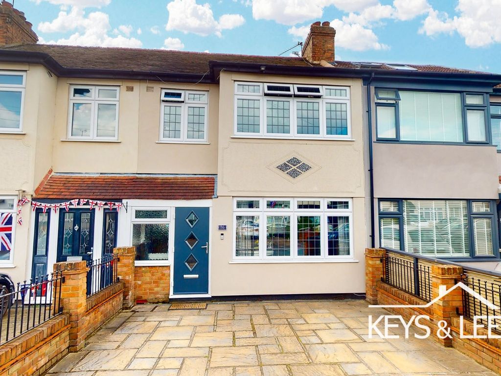 3 bed terraced house for sale in Lynton Avenue, Romford RM7 Zoopla