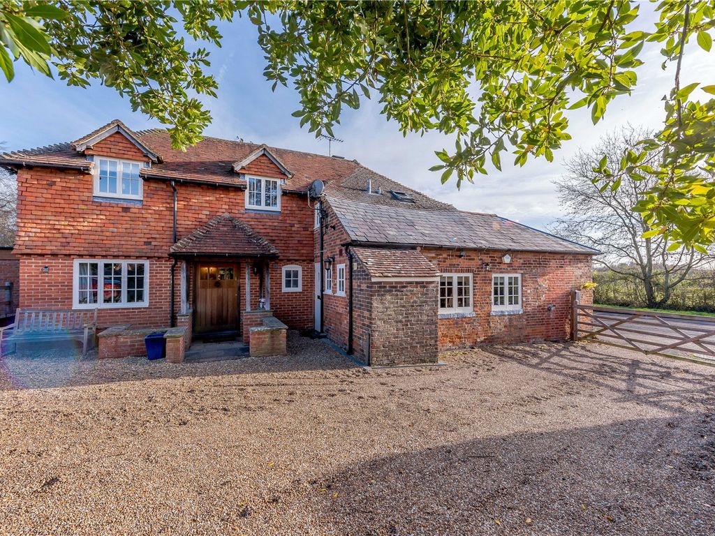 4 bed detached house for sale in Bentley, Farnham, Surrey GU10, £1,500,000 Zoopla