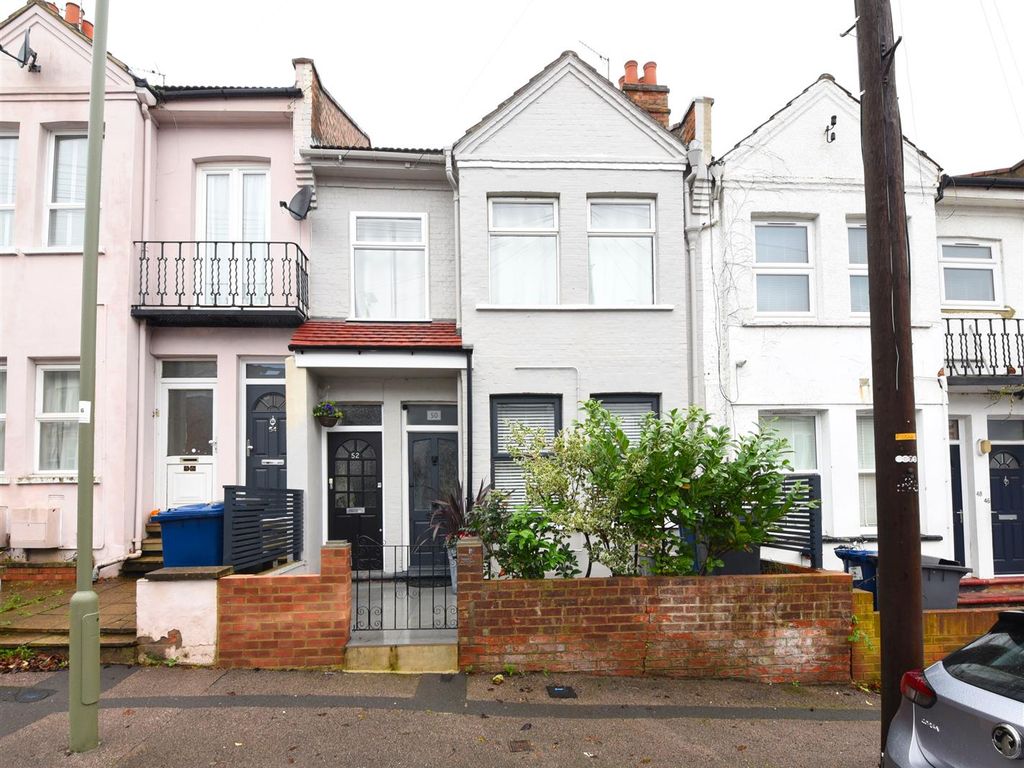 2 bed property for sale in Welbeck Road, EN4 Zoopla