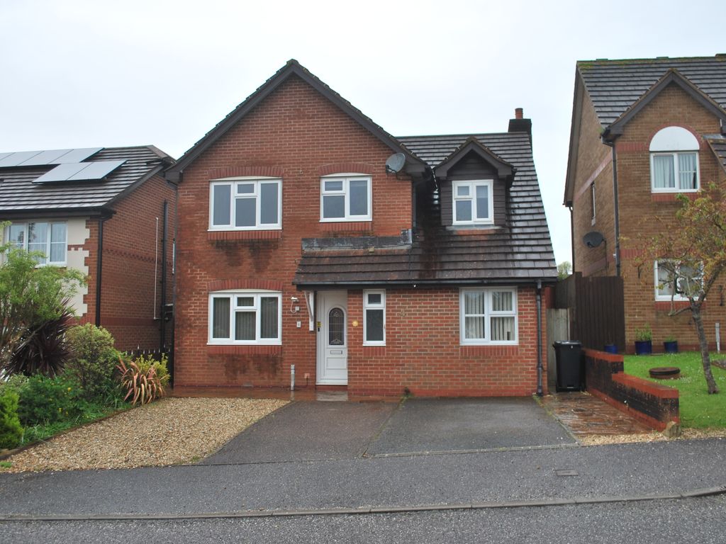5 bed detached house to rent in Port Mer Close, Exmouth EX8, £1,700 pcm