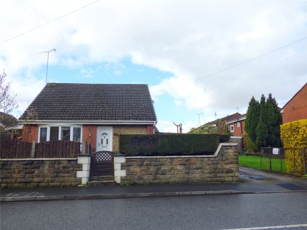 3 bed bungalow for sale in Green Lane, Heywood, Greater Manchester OL10