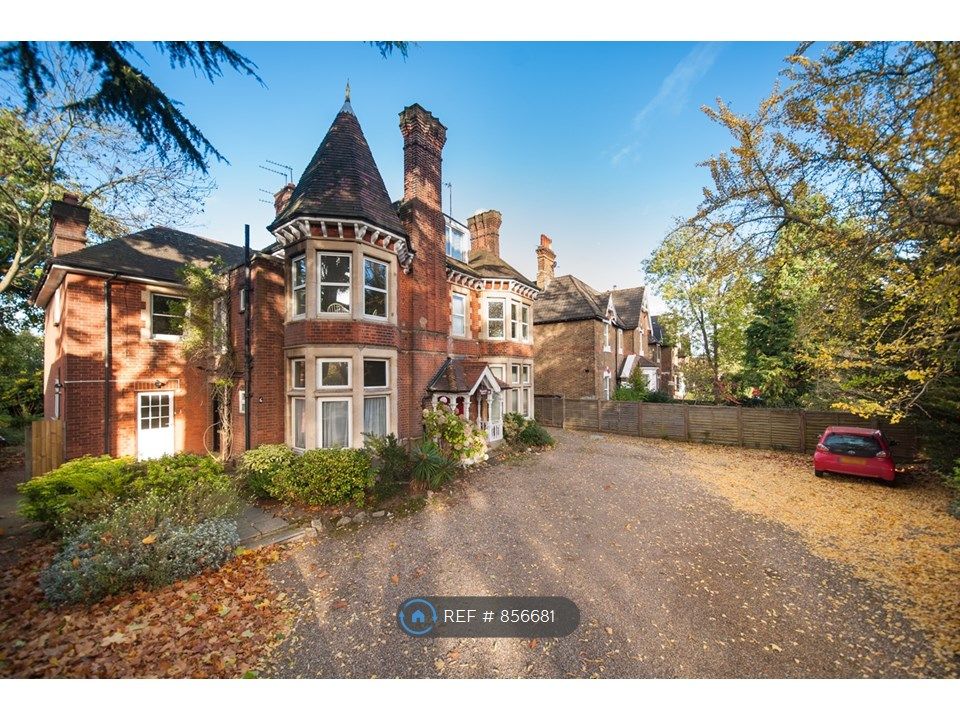 1 bed flat to rent in Albemarle Road, Beckenham BR3, £1,350 pcm Zoopla