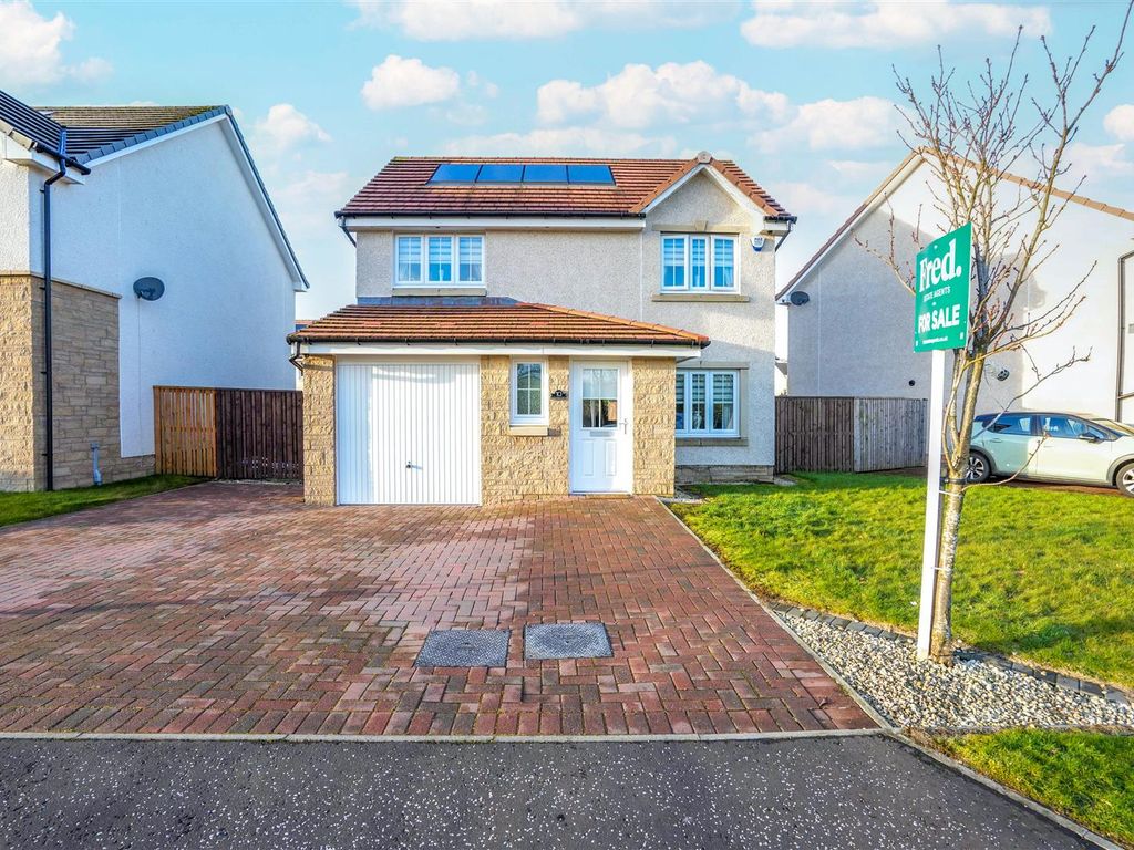 3 bed detached house for sale in Roadmeetings Crescent, Carluke ML8, £