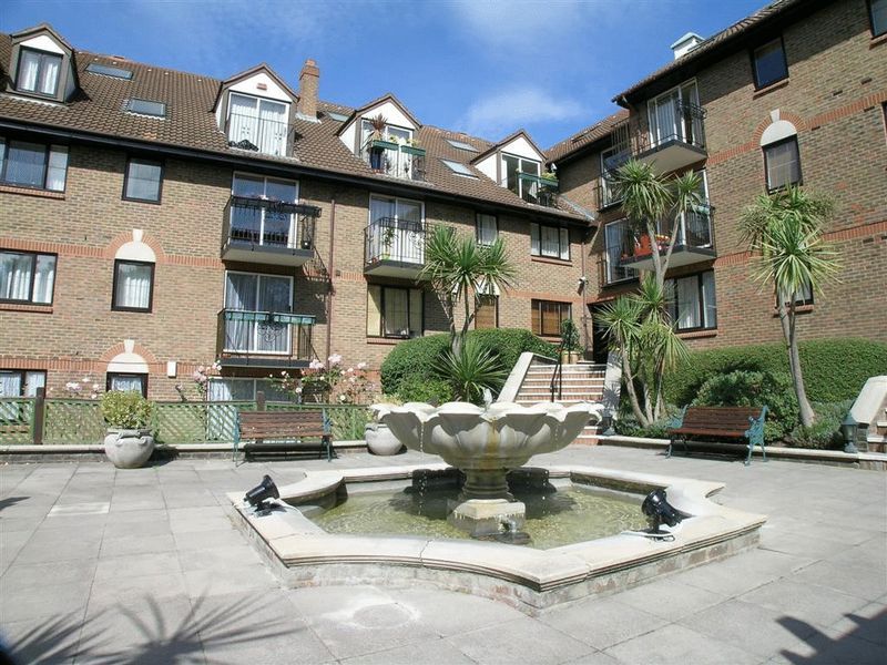 Property Details For Flat 3 French Apartments Lansdowne Road Purley Property Details For Flat 3 French Apartments Lansdowne Road Purley Cr8 2ph Zoopla