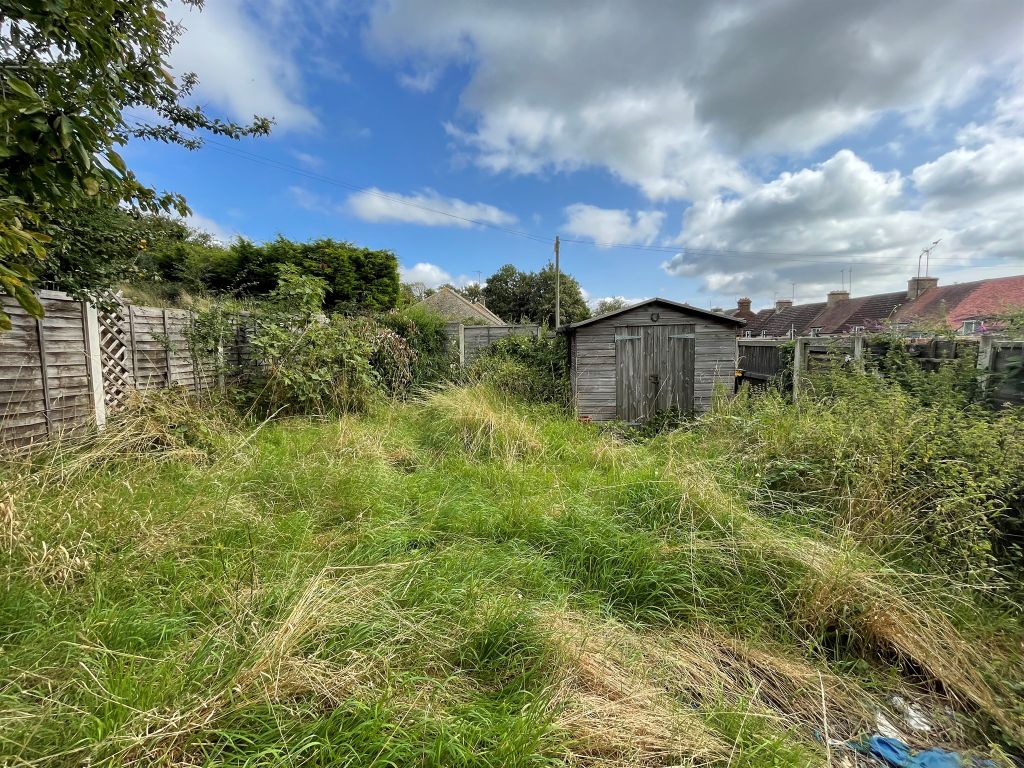 Land for sale in Una Road, Harwich CO12, £26,000 Zoopla
