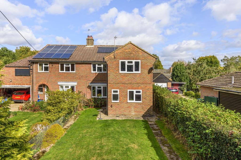 4 bed semidetached house for sale in Bellingdon, Chesham HP5 Zoopla