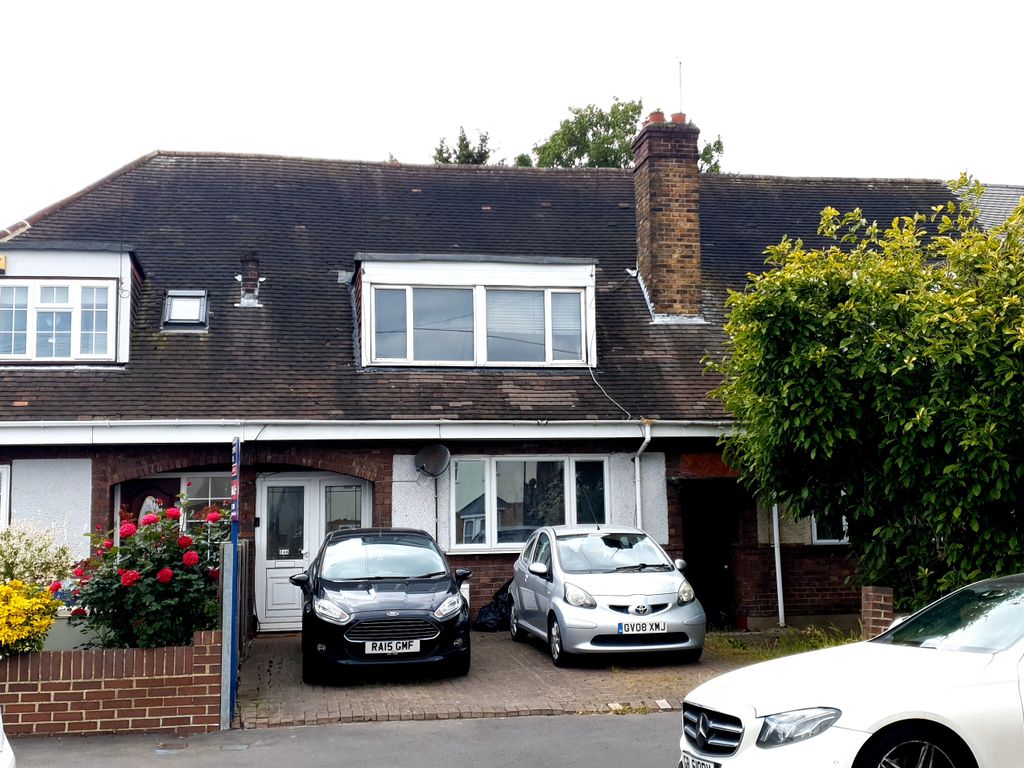 2 bed flat for sale in Corwell Lane, Uxbridge UB8 Zoopla