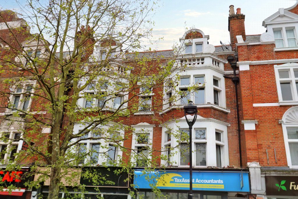 5 bed property for sale in Brighton Road, Surbiton KT6, £700,000 Zoopla