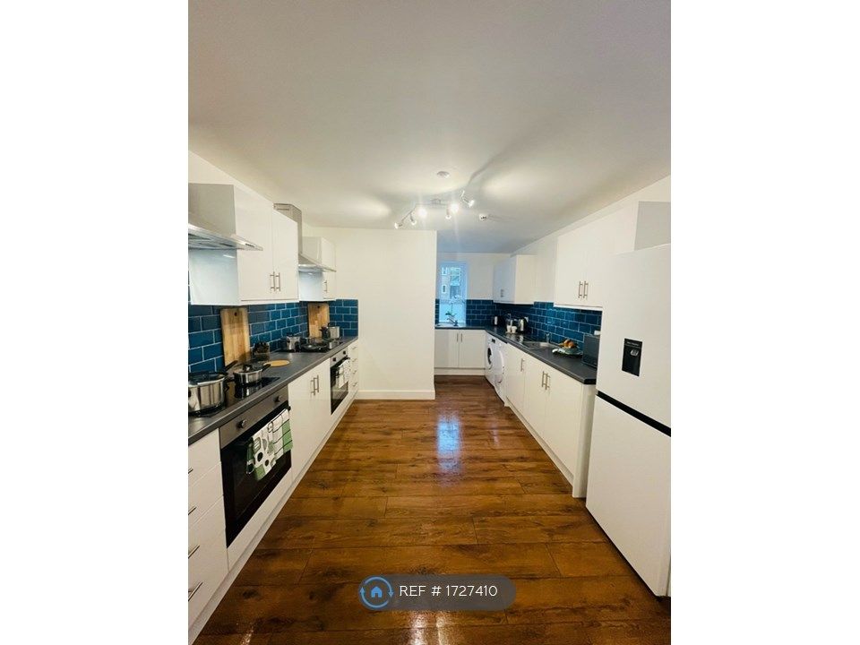 Room to rent in Glodwick, Oldham OL4 Zoopla