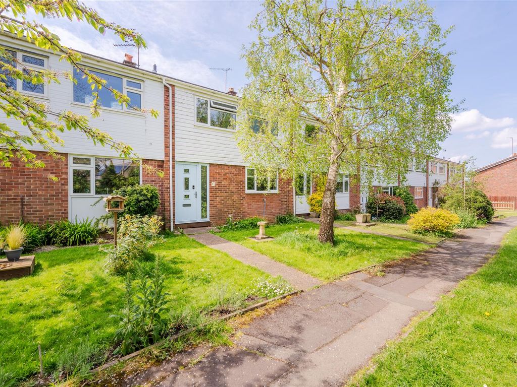 3 bed property for sale in Teviot Road, Keynsham, Bristol BS31, £