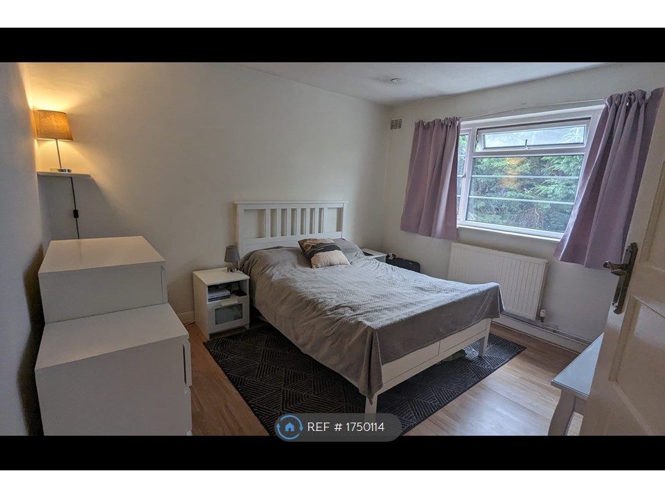 Room to rent in Northdown Close, Ruislip HA4 Zoopla