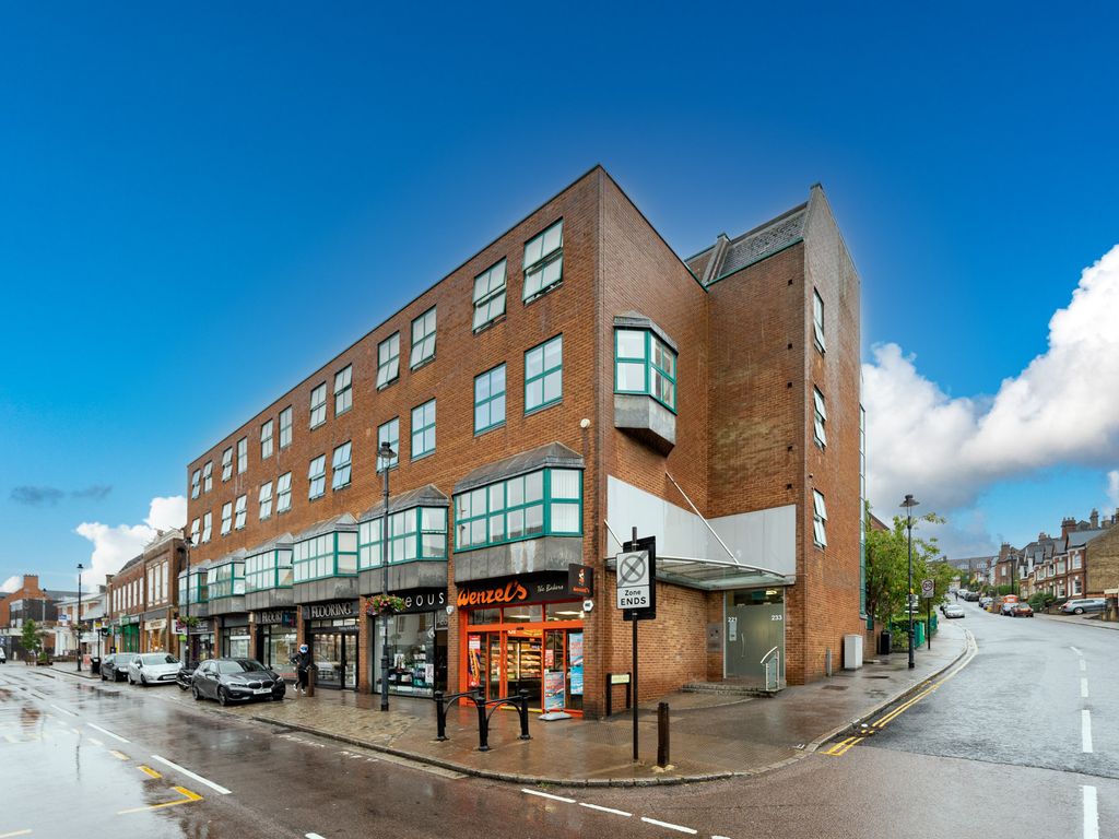 Studio for sale in Flat 3, Callard House, High Street, Berkhamsted