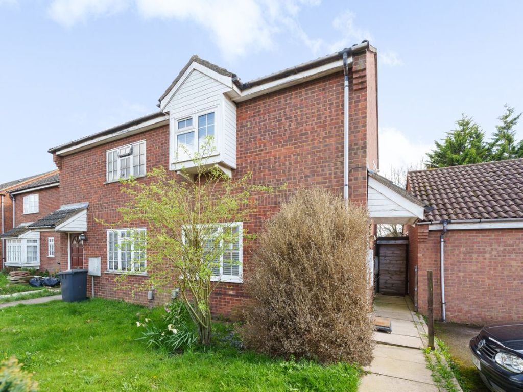 2 bed semidetached house for sale in Westwood Close, Shortstown