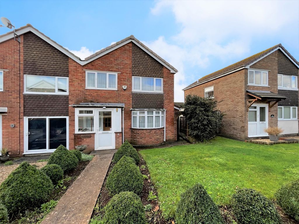 3 bed end terrace house for sale in Blackbrook Walk, Broadsands Park