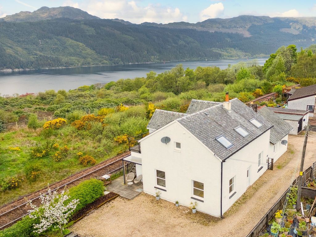 3 bed semidetached house for sale in South Cottage, Garelochhead