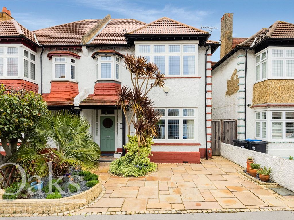 4 bed detached house for sale in Warwick Road, Thornton Heath CR7, £