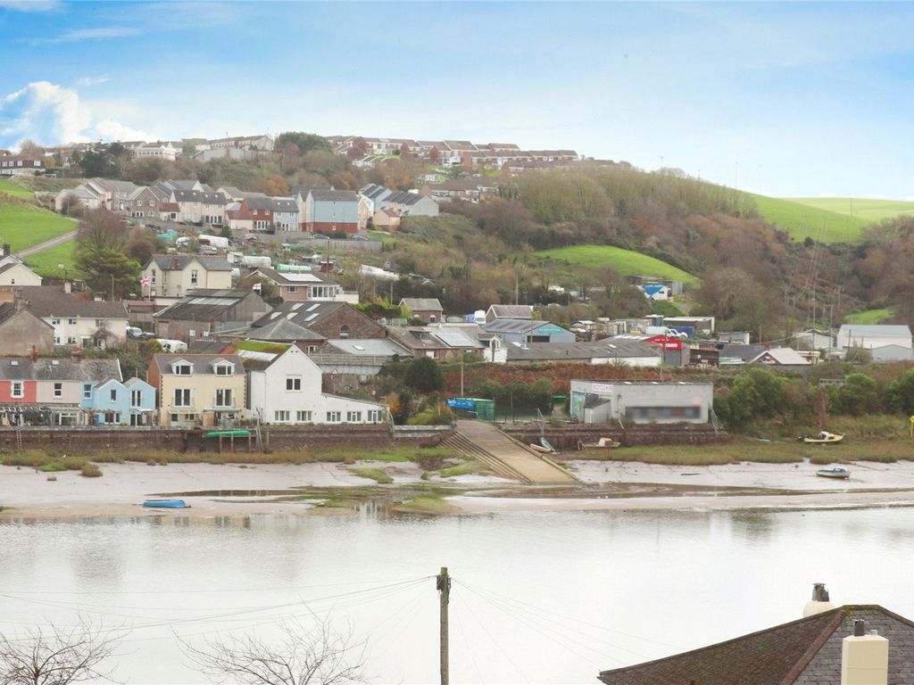 2 bed detached house for sale in Bull Hill, Bideford EX39, £175,000