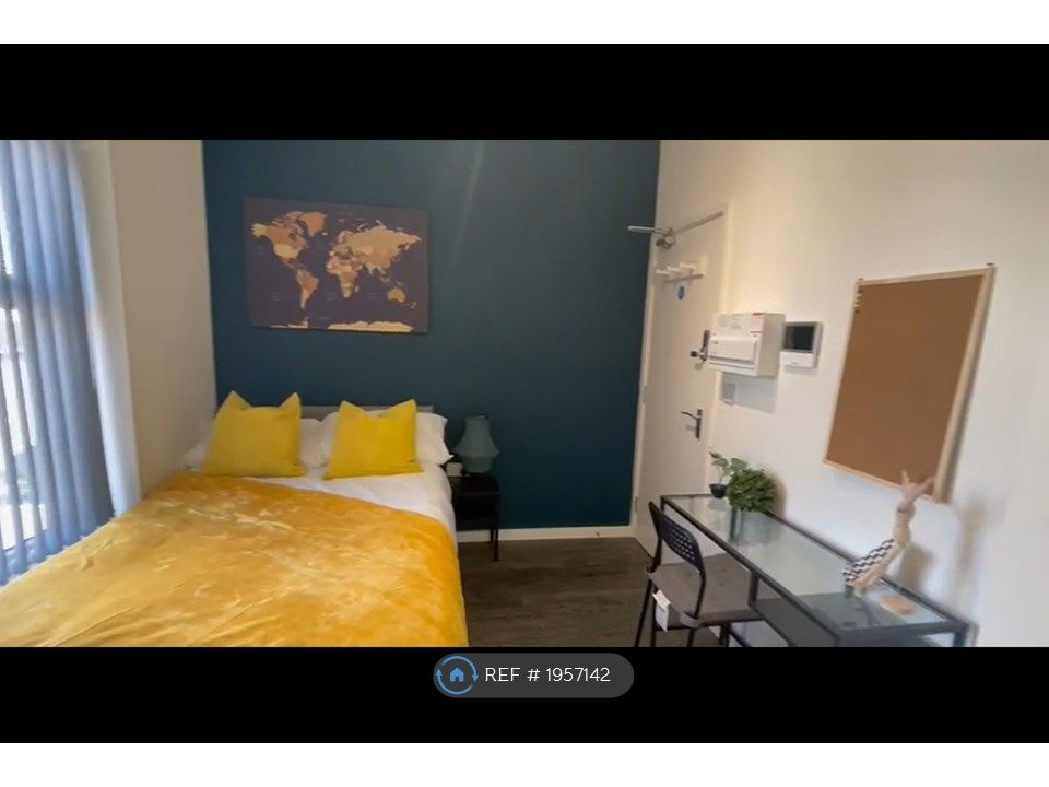 Studio to rent in Ormskirk Road, Wigan WN5, £650 pcm Zoopla