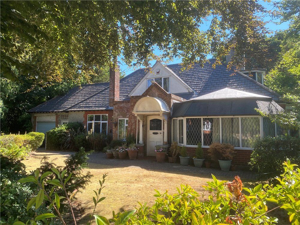 Nairn Road, Talbot Woods, Bournemouth, Dorset BH3  