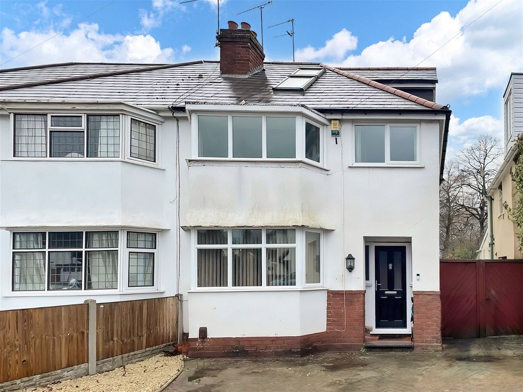 4 bed semidetached house for sale in Water Street, Kingswinford, West