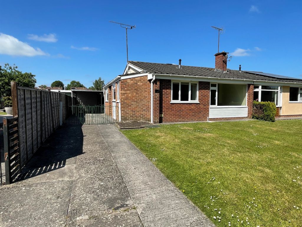 2 bed semidetached bungalow for sale in Thornhill Road, Warminster